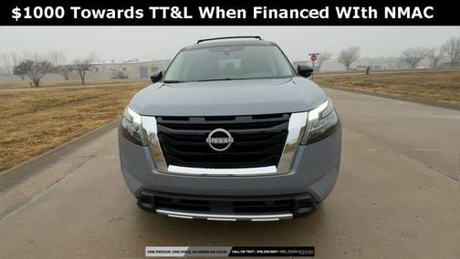 2025 Nissan Pathfinder Platinum 4WD