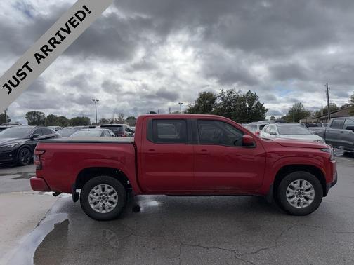 2022 Nissan Frontier SV