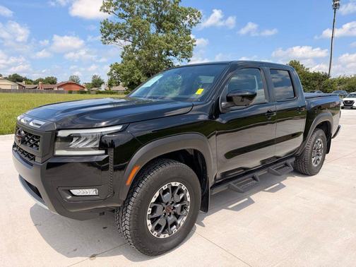 Super Black 2026 Nissan Frontier PRO-4X
