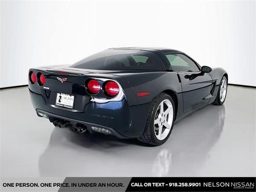 2005 Chevrolet Corvette Base