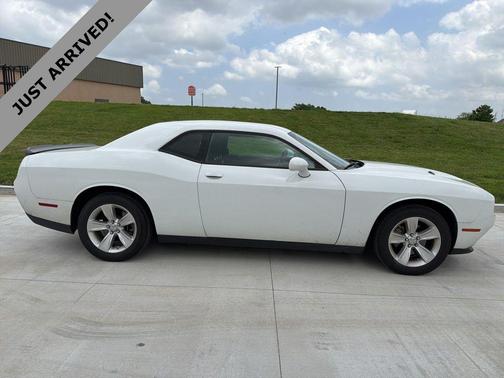 White Knuckle Clearcoat 2023 Dodge Challenger SXT