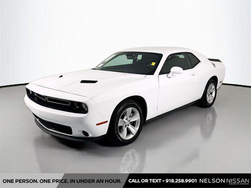 White Knuckle Clearcoat 2023 Dodge Challenger SXT