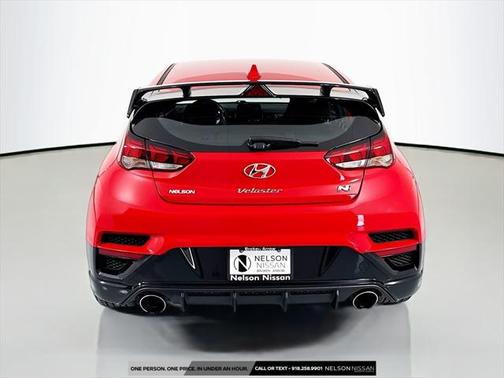2022 Hyundai Veloster N Base