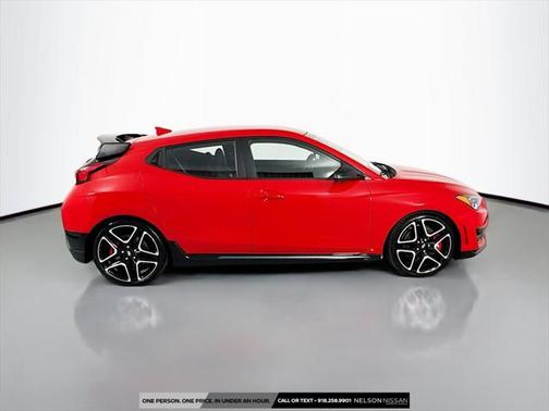 2022 Hyundai Veloster N Base