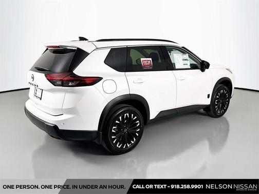 Everest White Pearl Tricoat 2026 Nissan Rogue Dark Armor