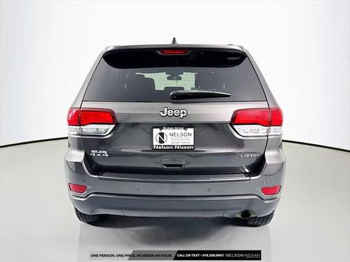 2020 Jeep Grand Cherokee Laredo