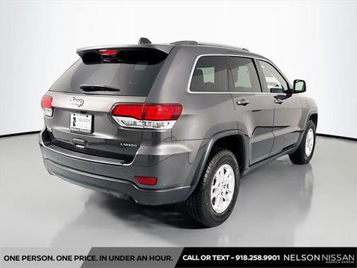 2020 Jeep Grand Cherokee Laredo