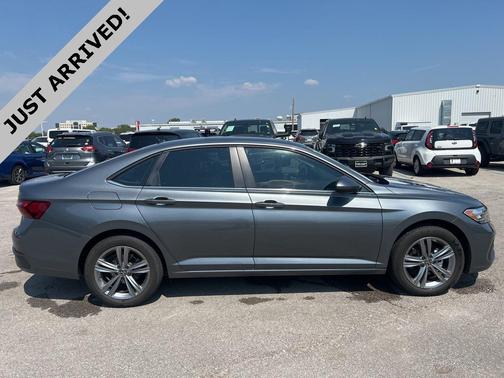 2024 Volkswagen Jetta 1.5T SE