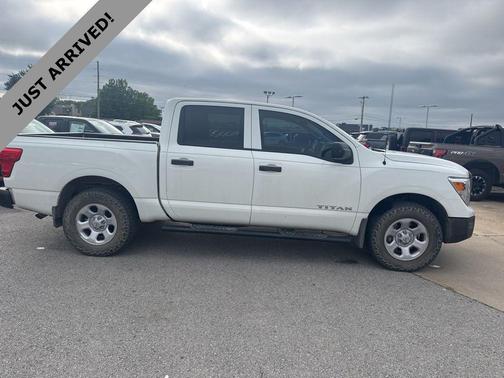Glacier White 2021 Nissan Titan S