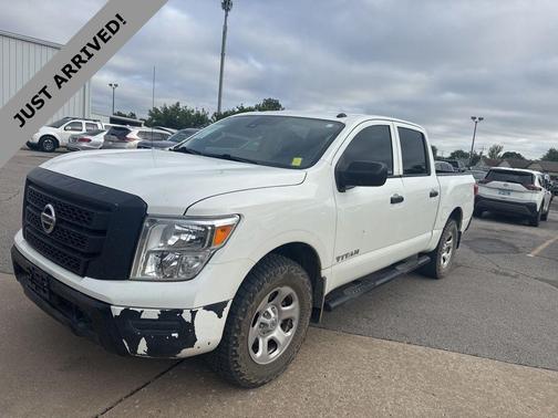 Glacier White 2021 Nissan Titan S