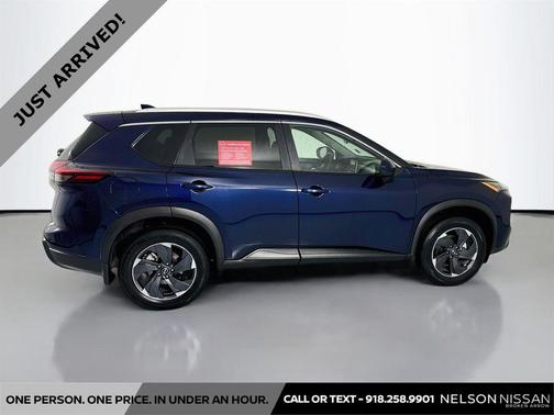 Deep Ocean Blue Pearl 2025 Nissan Rogue SV
