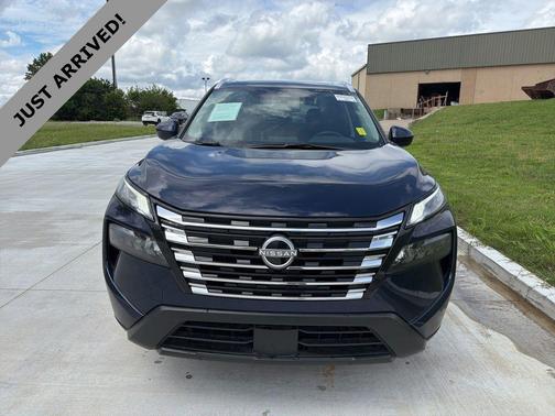 Deep Ocean Blue Pearl 2025 Nissan Rogue SV