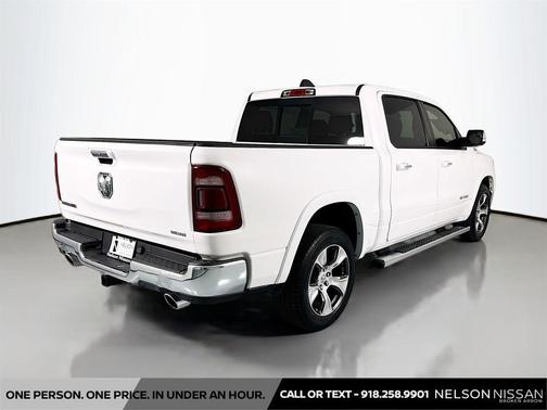 Ivory White Tri-Coat Pearlcoat 2019 RAM 1500 Laramie