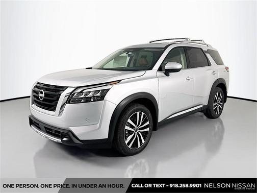 2025 Nissan Pathfinder Platinum 4WD
