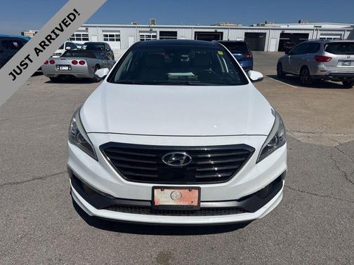 Quartz White Pearl 2016 Hyundai SONATA Limited