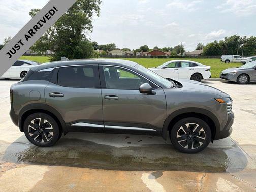 Gun Metallic 2025 Nissan Kicks SV