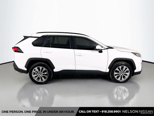 2020 Toyota RAV4 XLE Premium