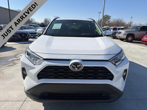 2020 Toyota RAV4 XLE Premium