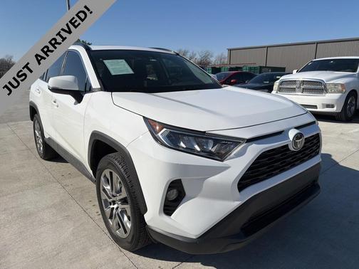2020 Toyota RAV4 XLE Premium