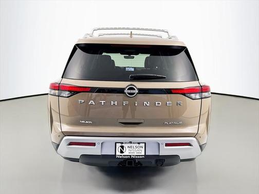 2024 Nissan Pathfinder Platinum FWD