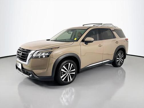 2024 Nissan Pathfinder Platinum FWD