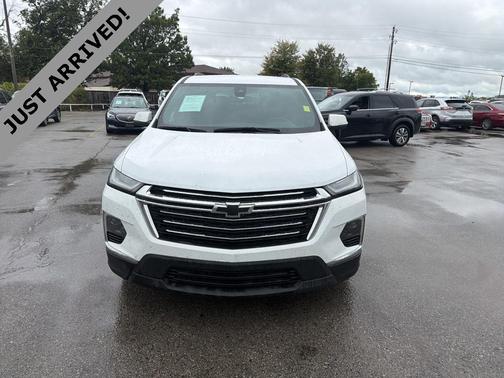 2022 Chevrolet Traverse LT Leather