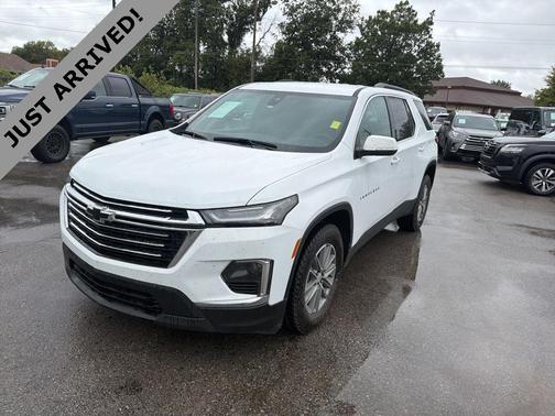 2022 Chevrolet Traverse LT Leather