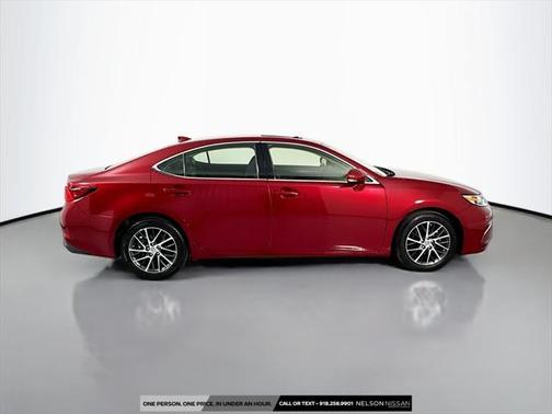 2017 Lexus ES 350 Base