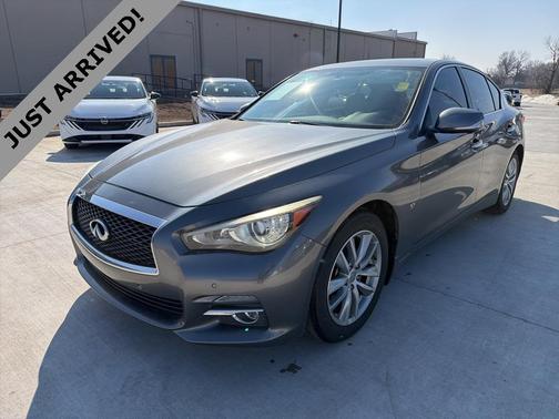 2015 INFINITI Q50 Premium