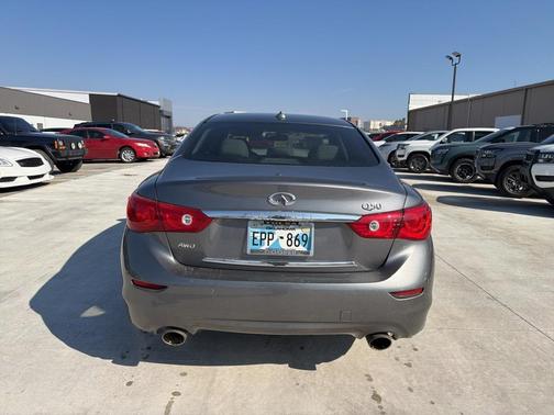 2015 INFINITI Q50 Premium