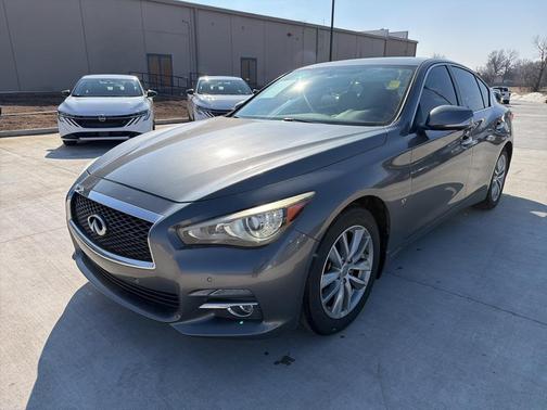 2015 INFINITI Q50 Premium
