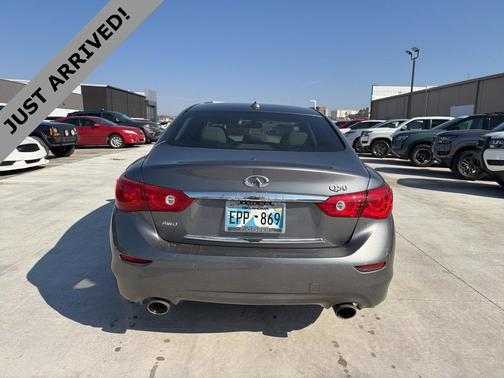 2015 INFINITI Q50 Premium
