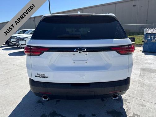 Summit White 2023 Chevrolet Traverse LS