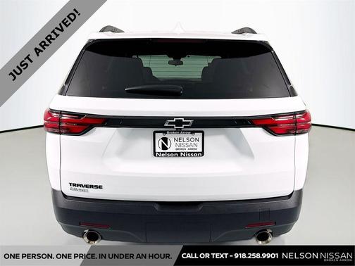 Summit White 2023 Chevrolet Traverse LS