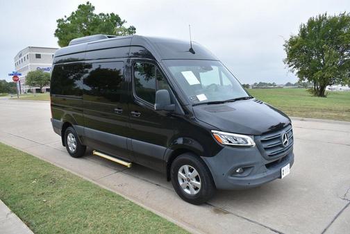 2022 Mercedes-Benz Sprinter 2500 Standard Roof
