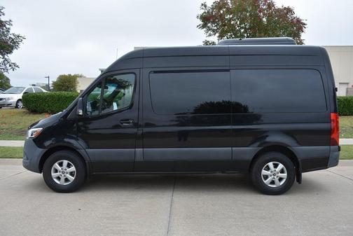 2022 Mercedes-Benz Sprinter 2500 Standard Roof