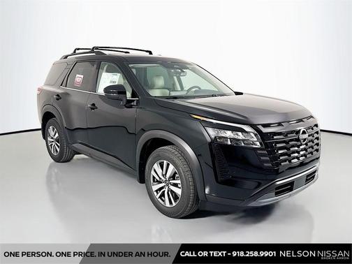 Super Black 2026 Nissan Pathfinder SL