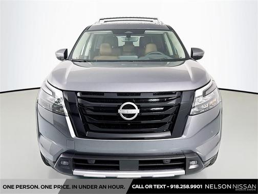 2025 Nissan Pathfinder Platinum 4WD