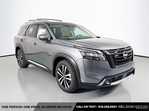 2025 Nissan Pathfinder Platinum 4WD