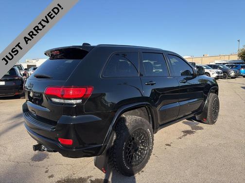 2022 Jeep Grand Cherokee Laredo