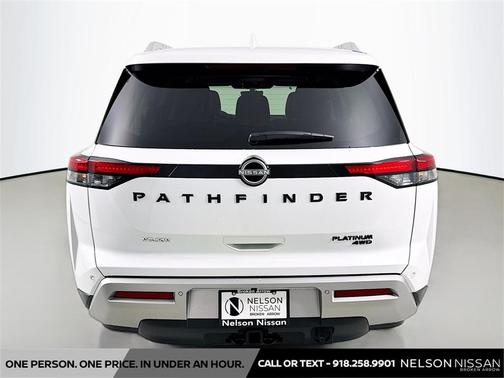 2025 Nissan Pathfinder Platinum 4WD