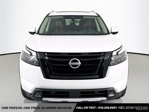 2025 Nissan Pathfinder Platinum 4WD