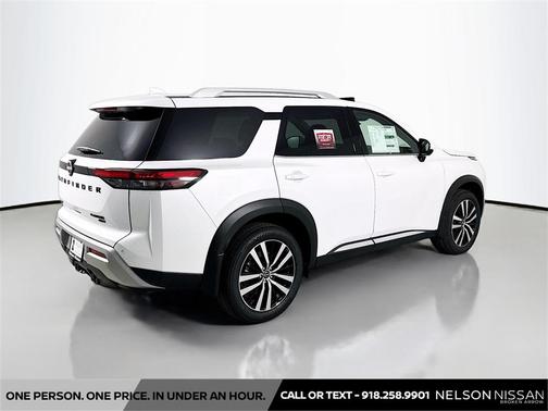 2025 Nissan Pathfinder Platinum 4WD
