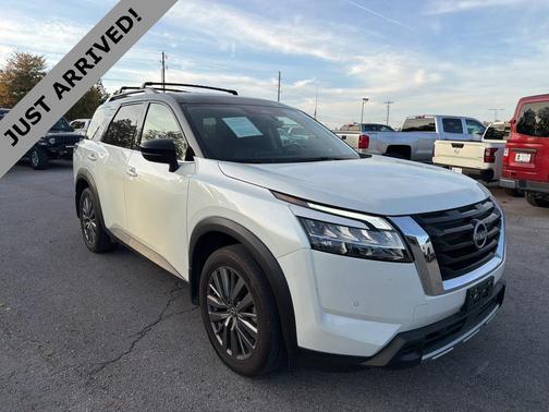 2024 Nissan Pathfinder SL 4WD