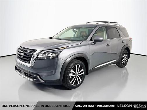 2024 Nissan Pathfinder Platinum FWD