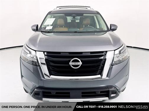 2024 Nissan Pathfinder Platinum FWD