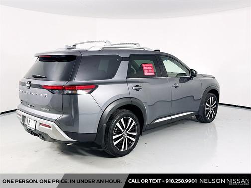 2024 Nissan Pathfinder Platinum FWD