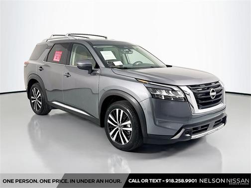 2024 Nissan Pathfinder Platinum FWD