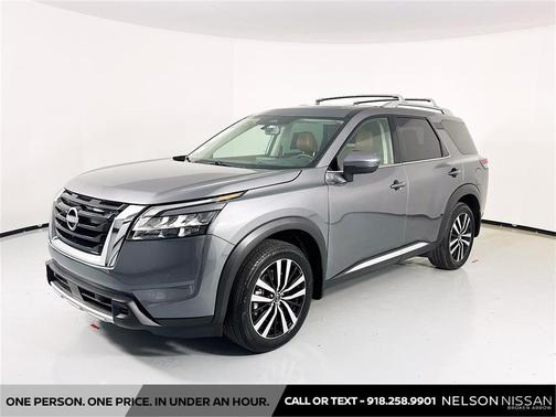 2024 Nissan Pathfinder Platinum FWD