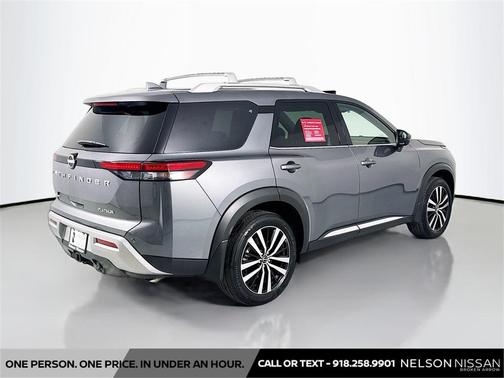 2024 Nissan Pathfinder Platinum FWD
